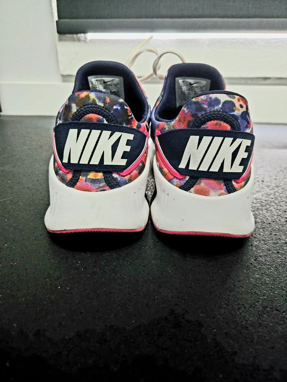 NIKE Free METCON 4 Floral Print Running Shoes - White & Multicolor